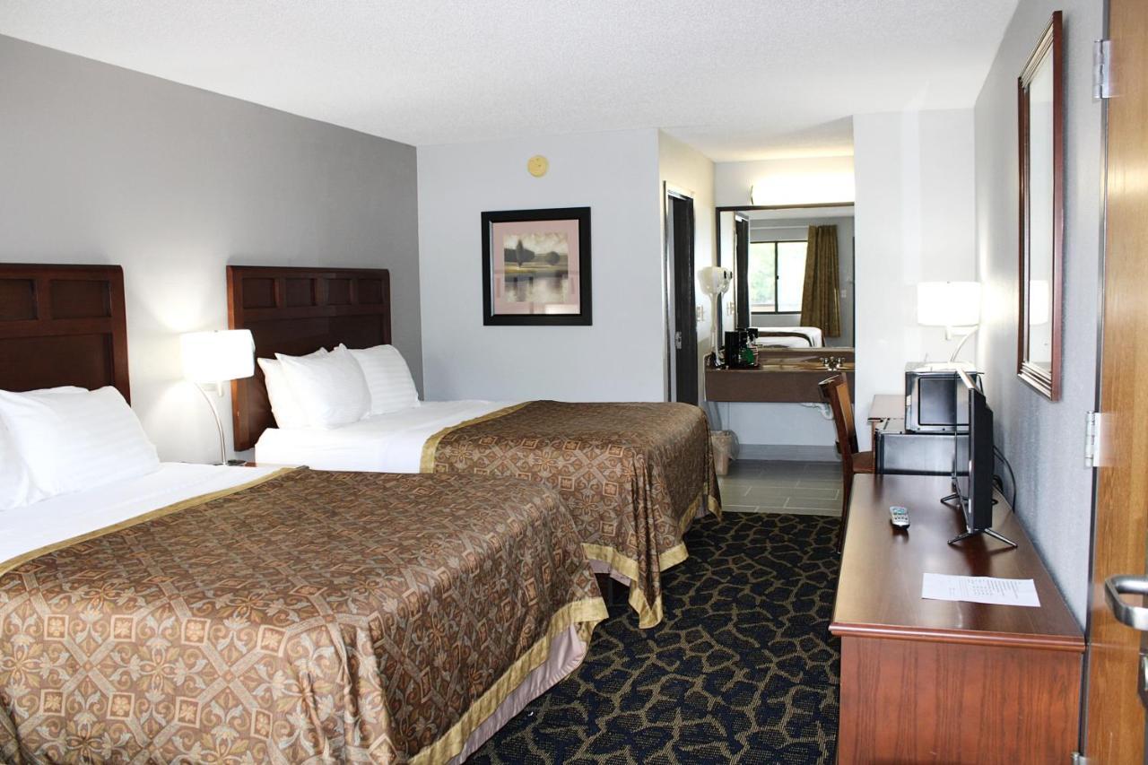 Hotel Greenlight & St 2*