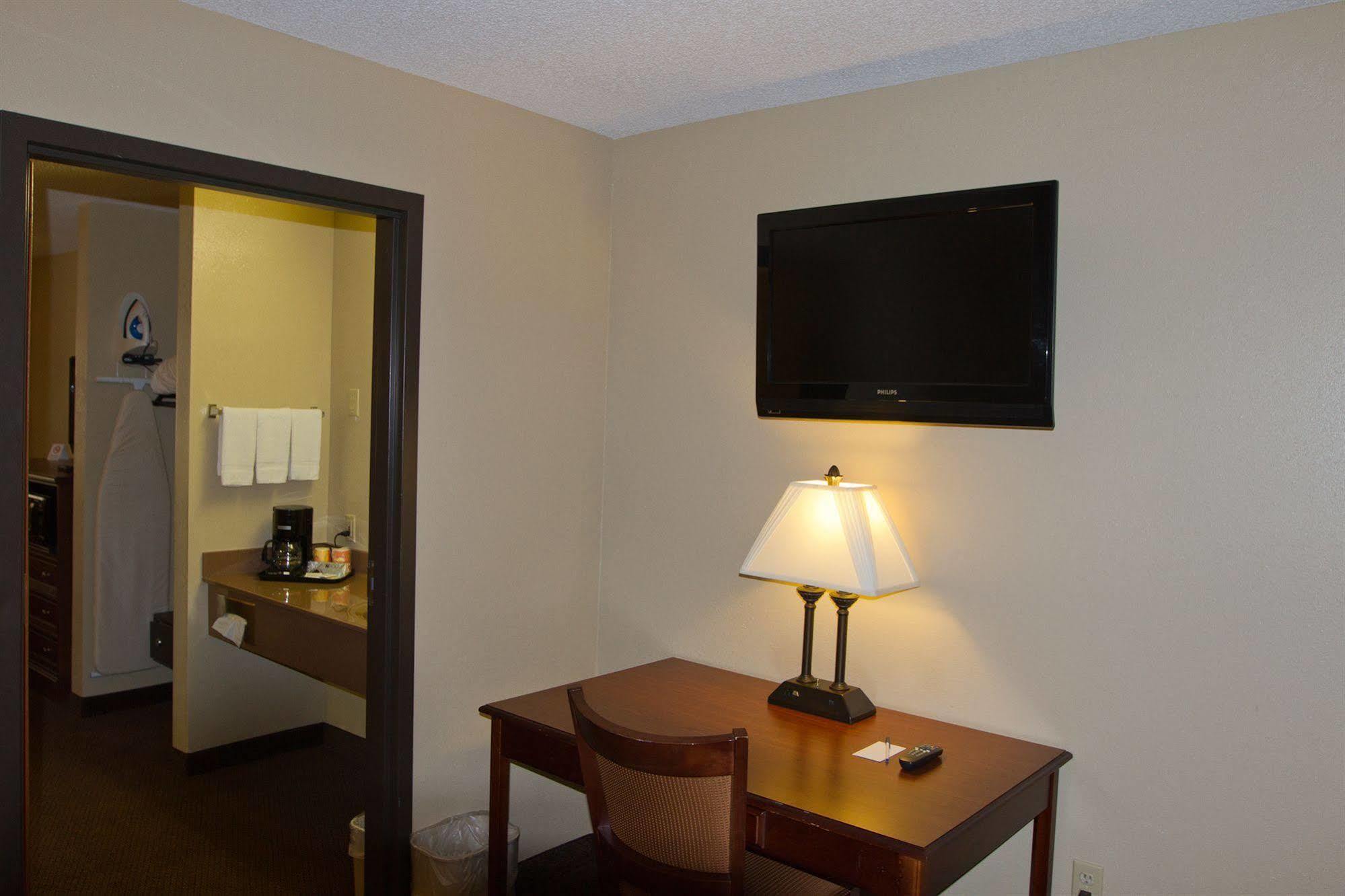 Hotel Greenlight & St
