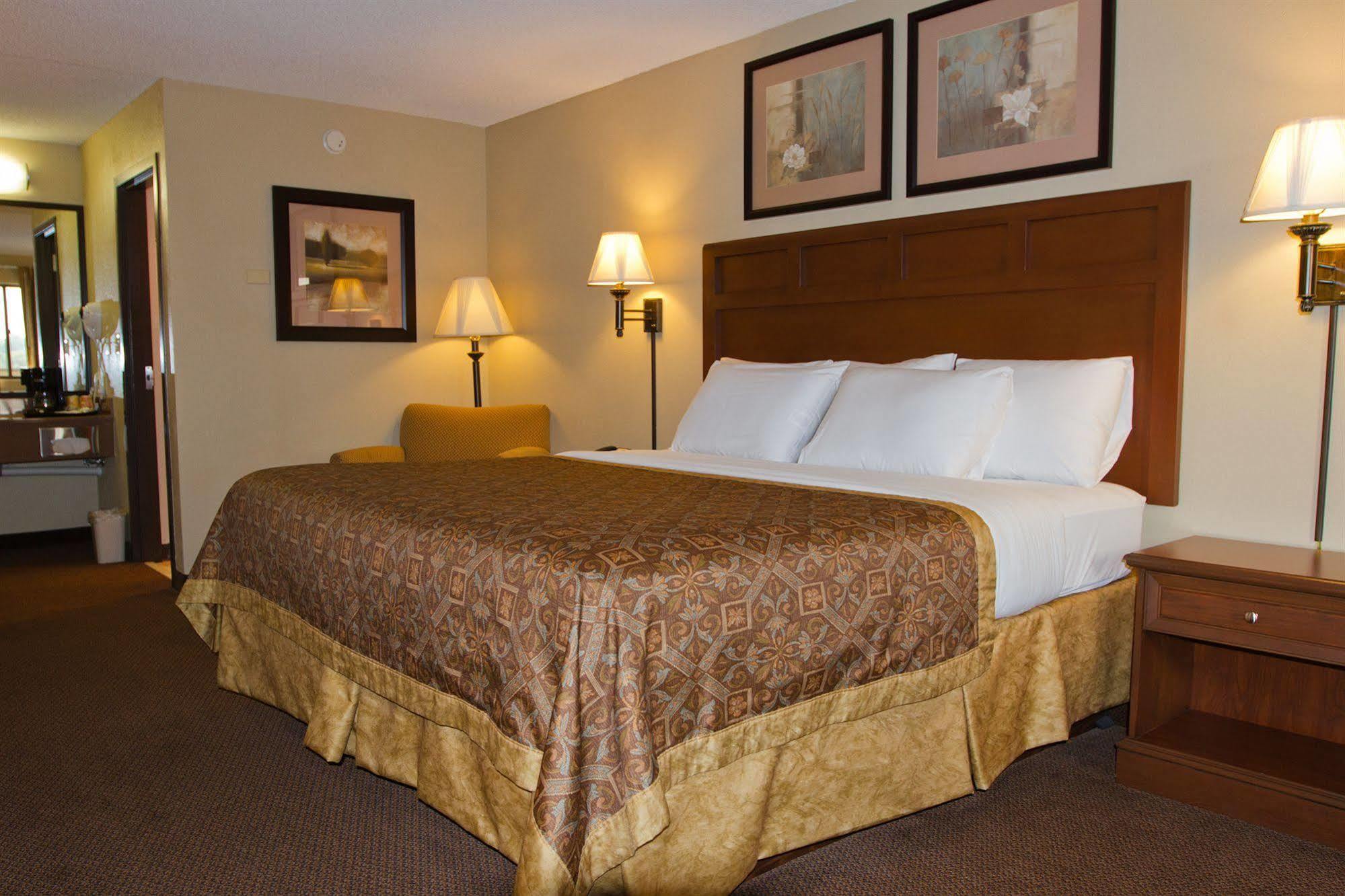 Hotel Greenlight & St